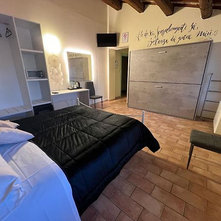 Locanda Del Tavolo Matto Potenza Picena Eksteriør billede